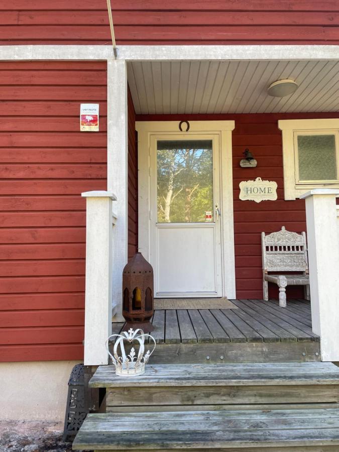 Vila Charmigt Hus Pa Vindoe Stockholm Exteriér fotografie