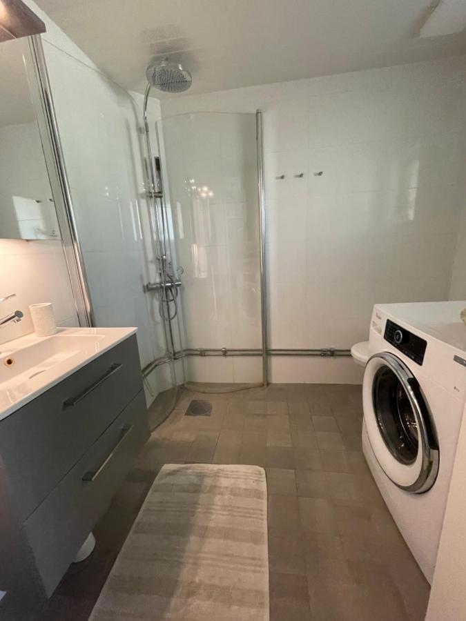 Vila Charmigt Hus Pa Vindoe Stockholm Exteriér fotografie