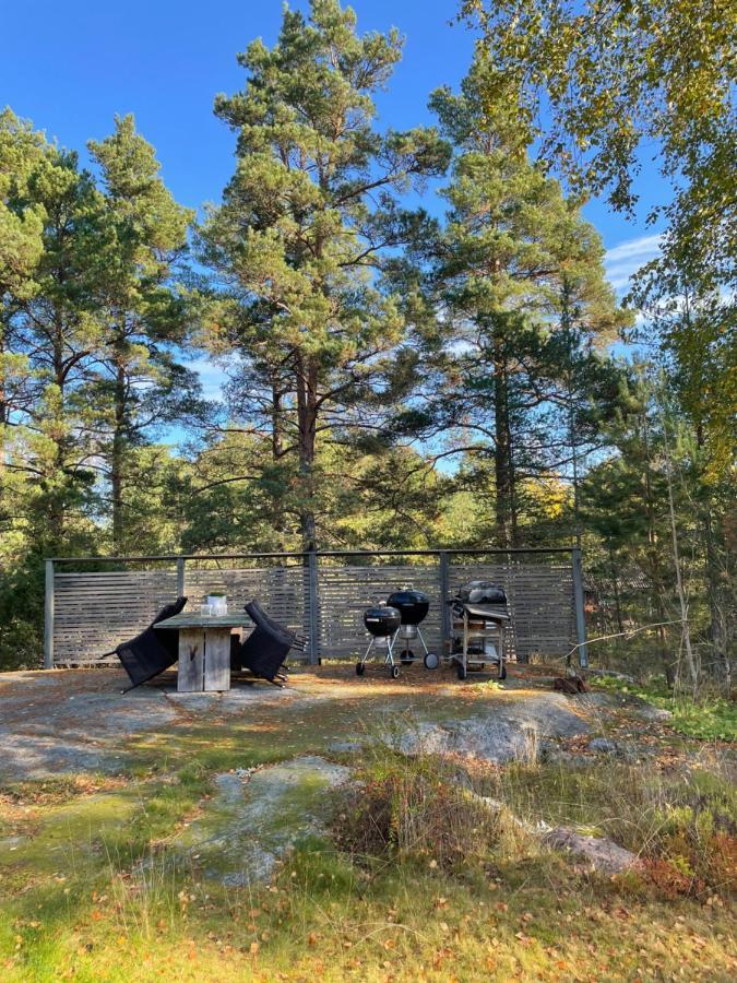Vila Charmigt Hus Pa Vindoe Stockholm Exteriér fotografie
